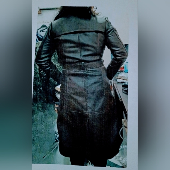 BURKS BAY BLACK LEATHER BELTED TRENCH COAT - Picture 5 of 5